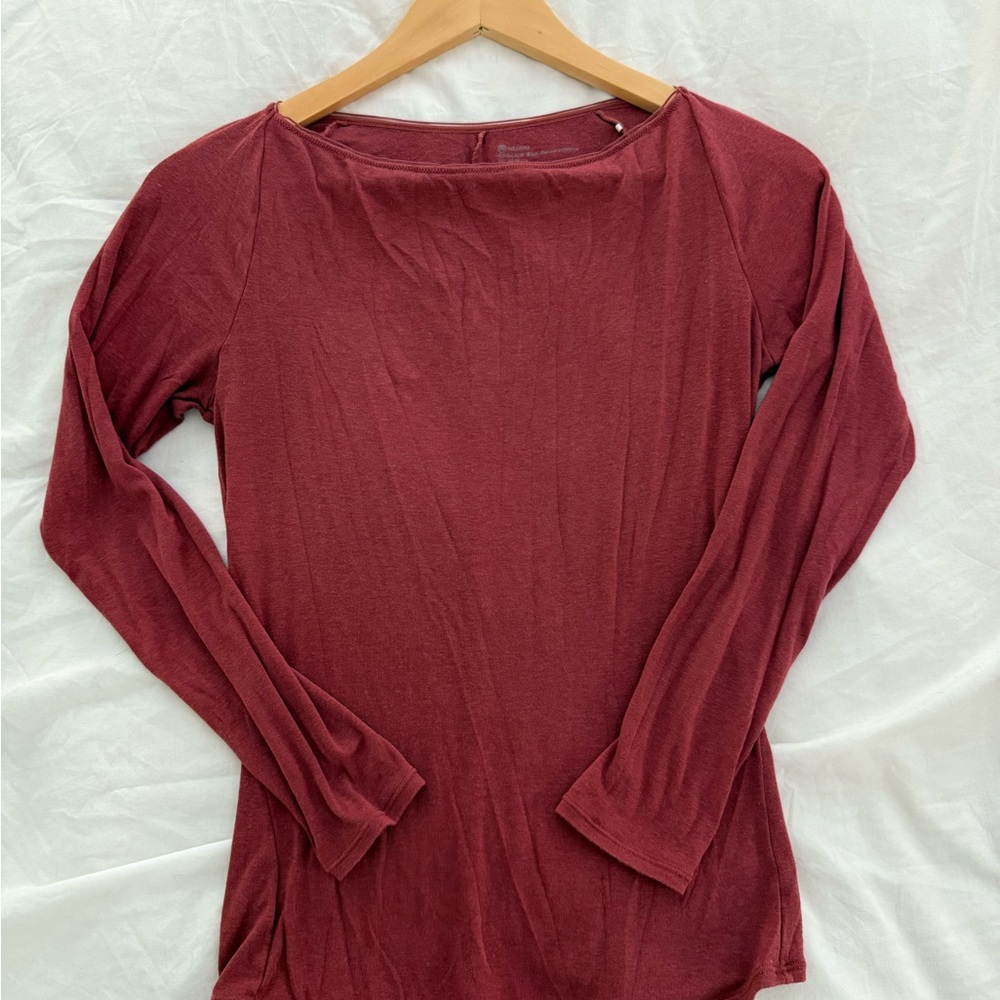 Neiwai Women's quarter Sleeve Top - Burnt Red Size Medium